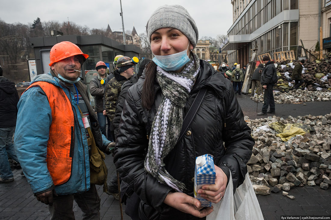 Что такое майдан значение слова. Пирамида на Майдане 2014.